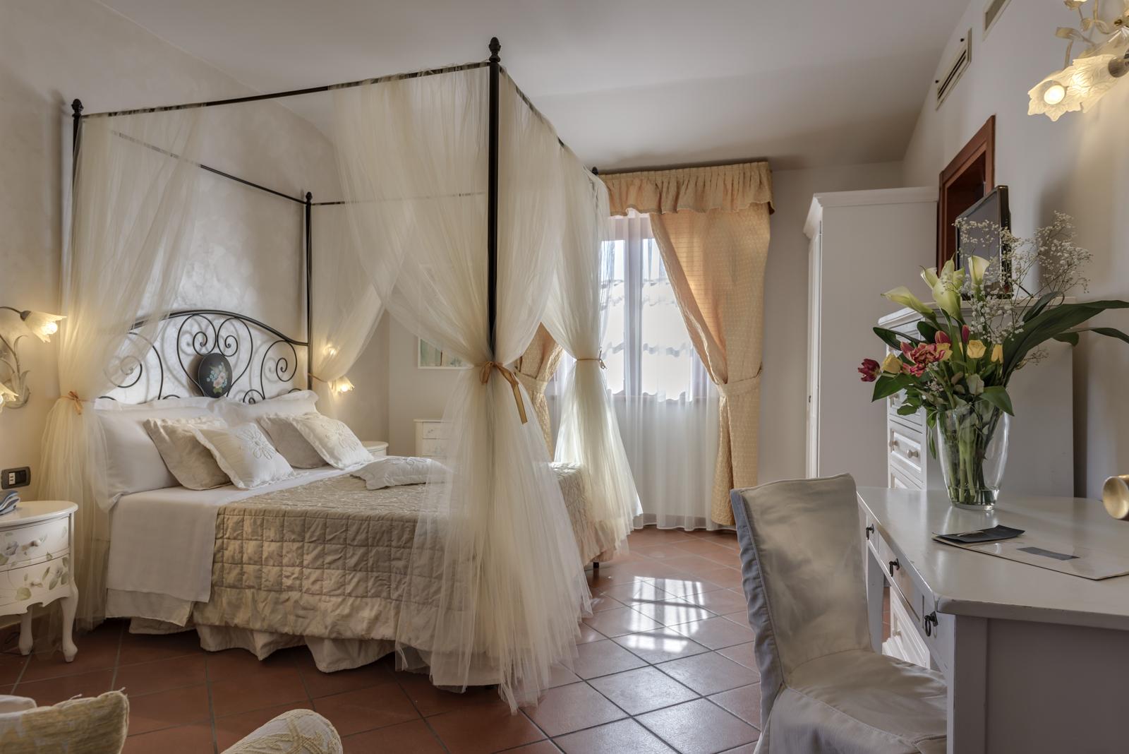 Hotel Hotel&restaurant Casolare Le Terre Rosse