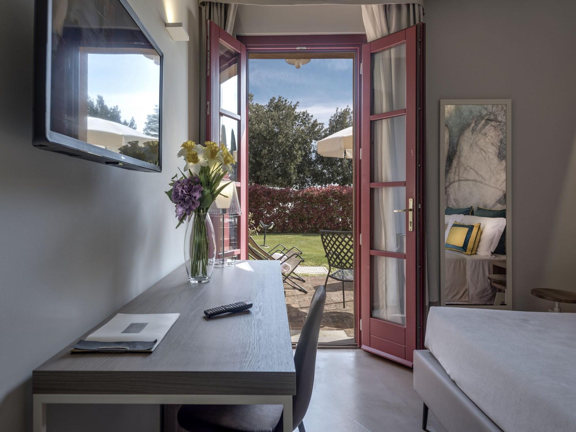 Hotel Hotel&restaurant Casolare Le Terre Rosse
