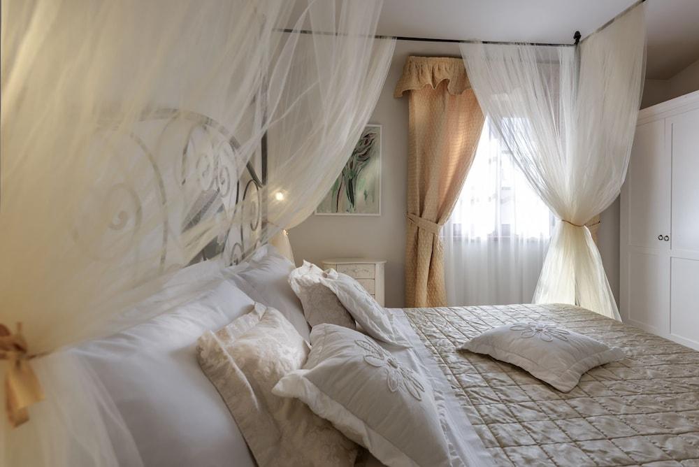 Hotel Hotel&restaurant Casolare Le Terre Rosse 3*
