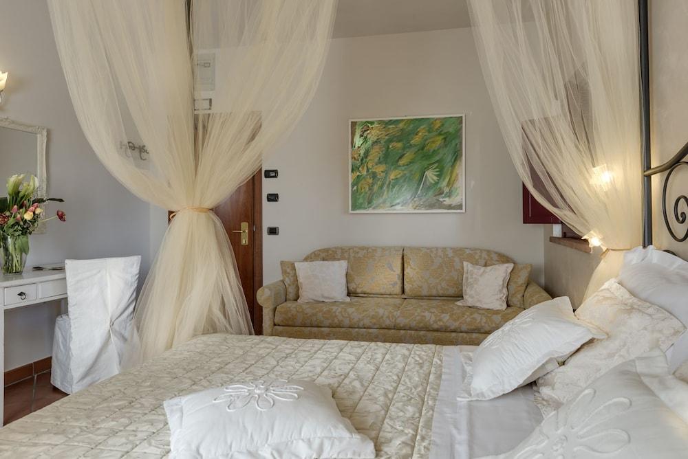 Hotel Hotel&restaurant Casolare Le Terre Rosse
